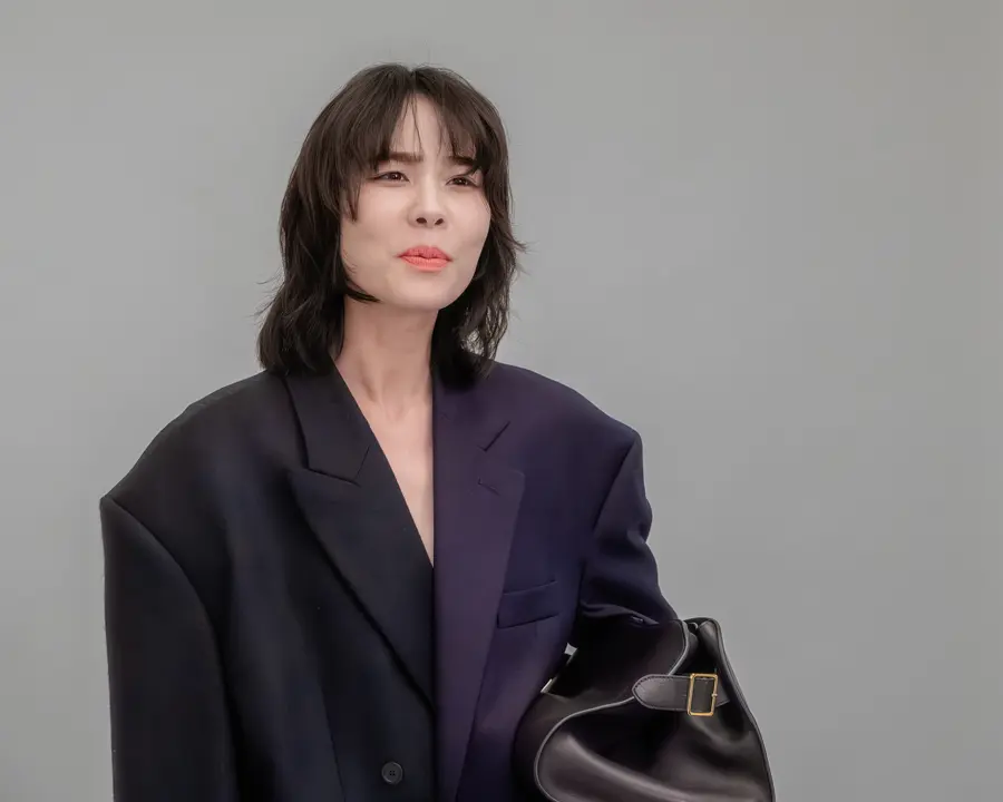 Studio Sessions — fashion shoot photography by Stuart Rankin