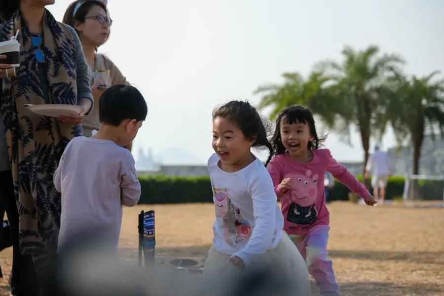 People & Places — candid photography by Stuart Rankin